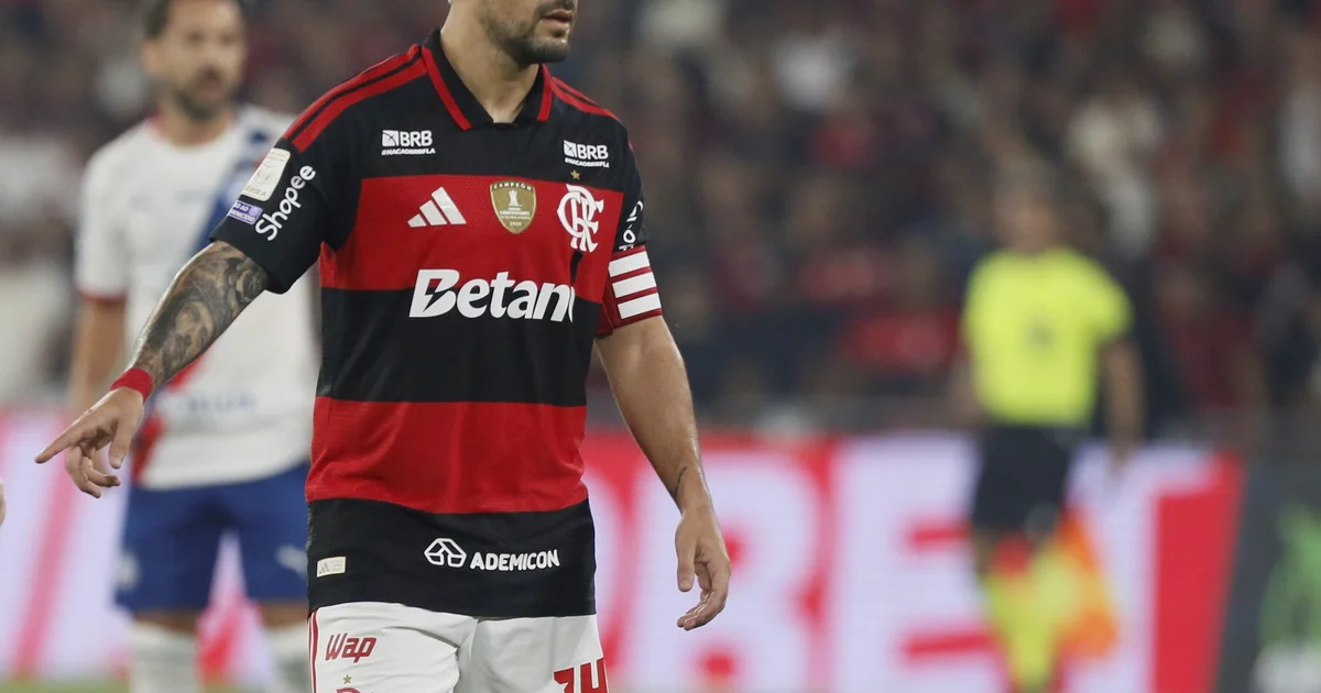 Ilustração editorial: jogadores anônimos comemoram gol do Flamengo no Maracanã, torcida em vermelho e preto, placar 2x0.